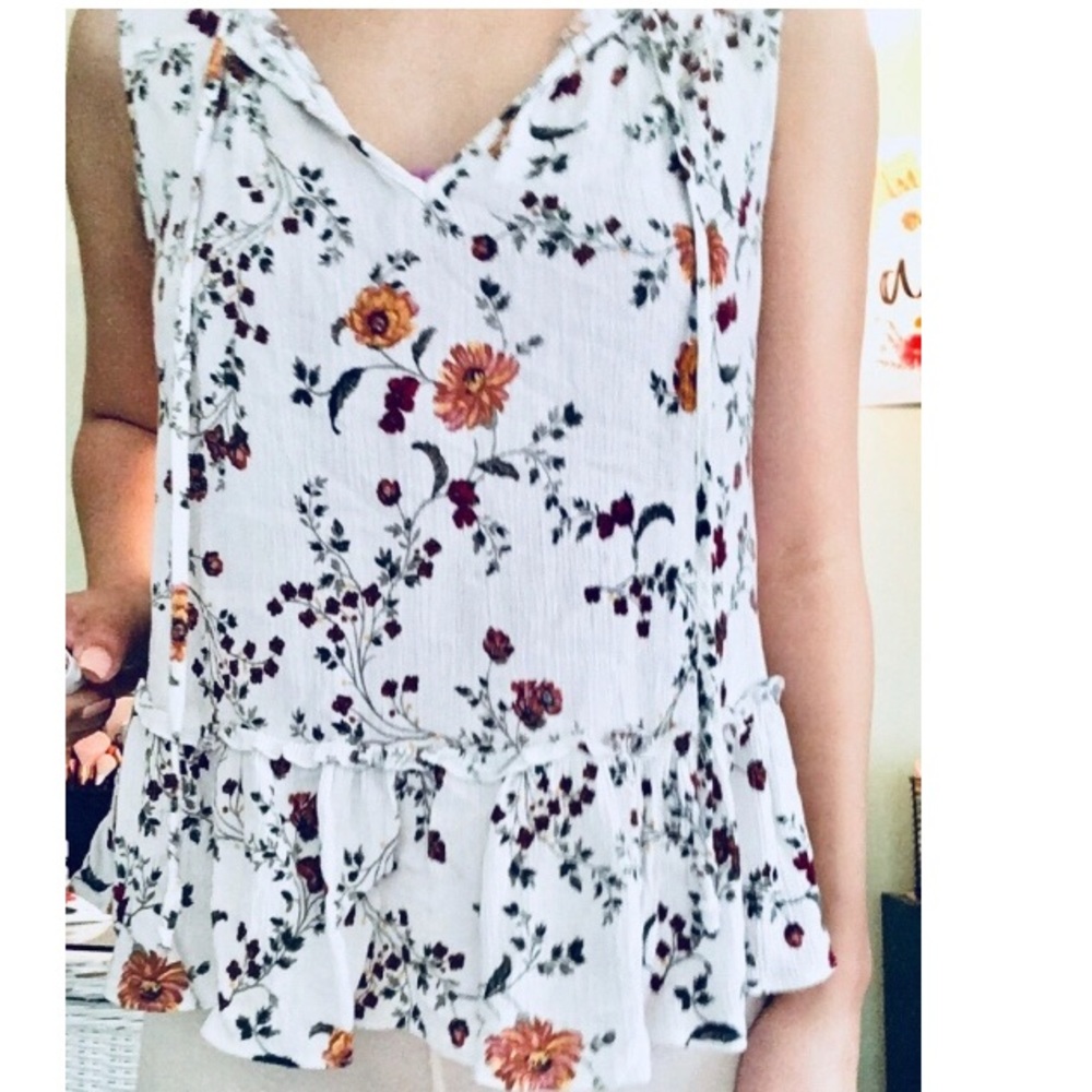 American Eagle Floral Boho Tie Front Top